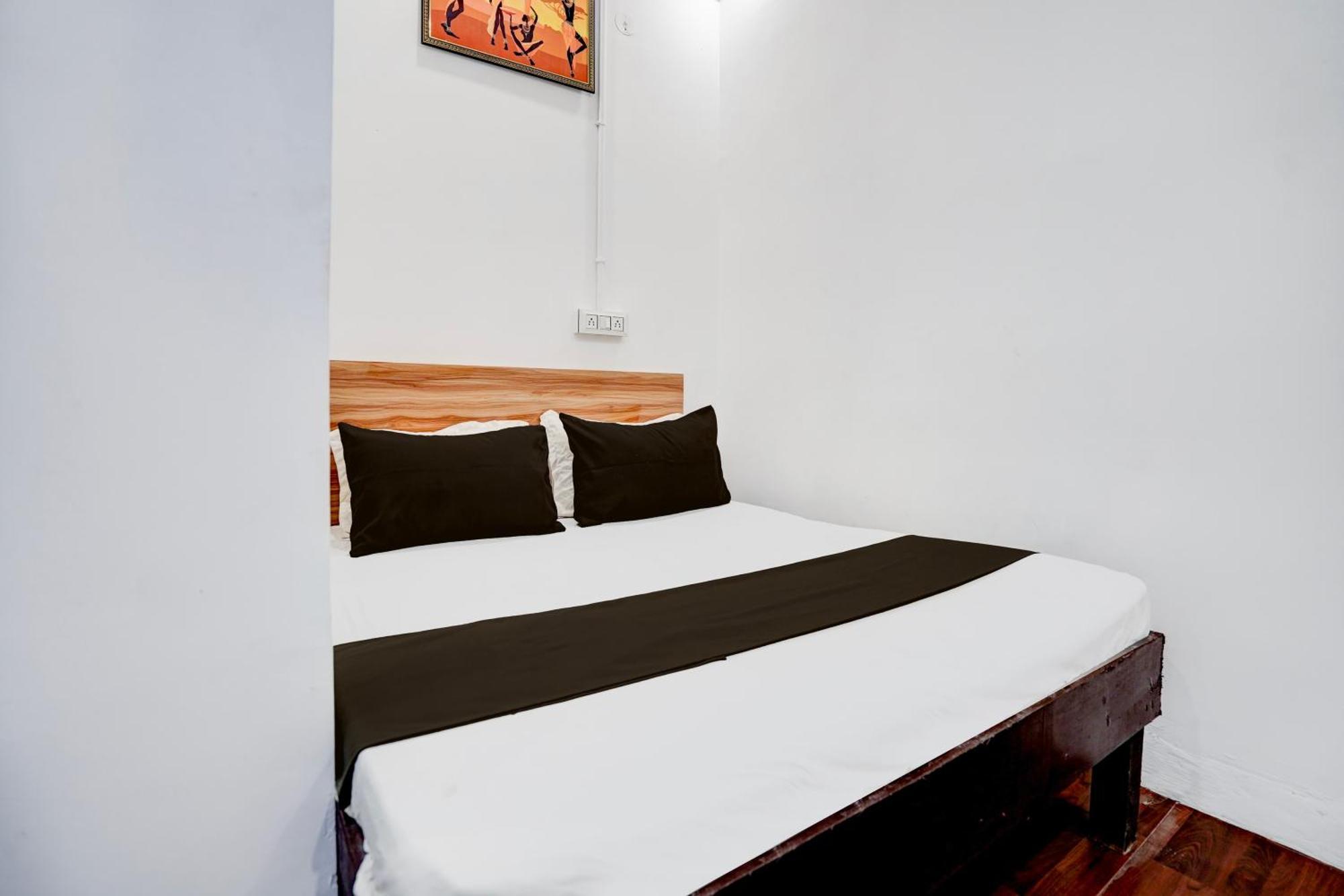 Hotel O Le Empire Stay House New Delhi Eksteriør billede